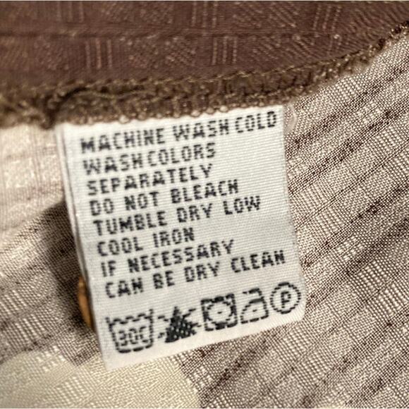 Tommy Bahama Mens 100% Silk Hawaiian Style Shirt Size L Dark Brown Floral - Picture 8 of 13